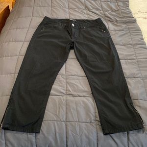 Express Cropped Length Black Pants Women’s Size 8